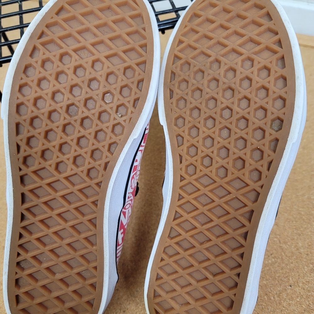 VANS Authentic youth Sneakers red white Size 2 youth Skateboard Shoes - Picture 2 of 6